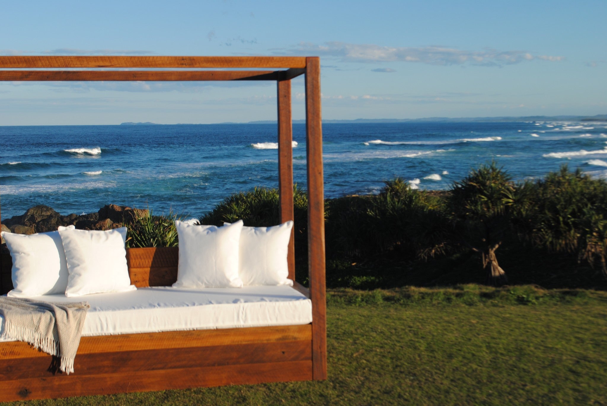 Four Poster Daybed