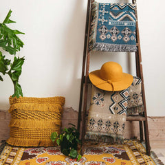 'Let It Be' Woven Picnic Rug/Throw: Regular 130x160cm