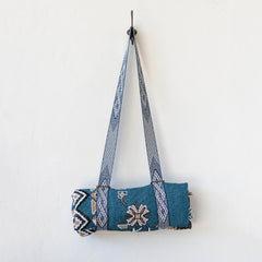 'Let It Be' Woven Picnic Rug/Throw: Regular 130x160cm